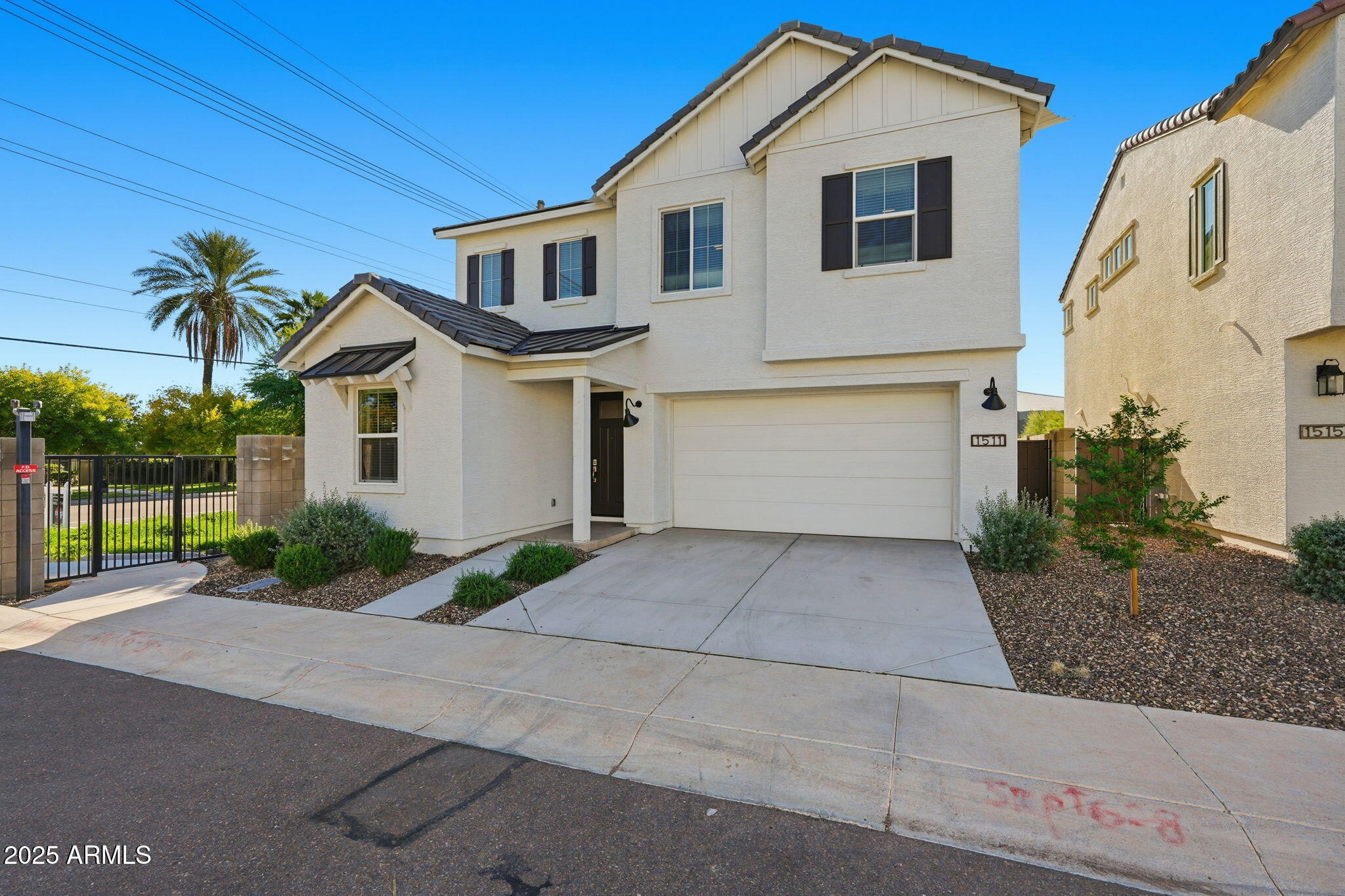 1511 W SIERRA VISTA Drive