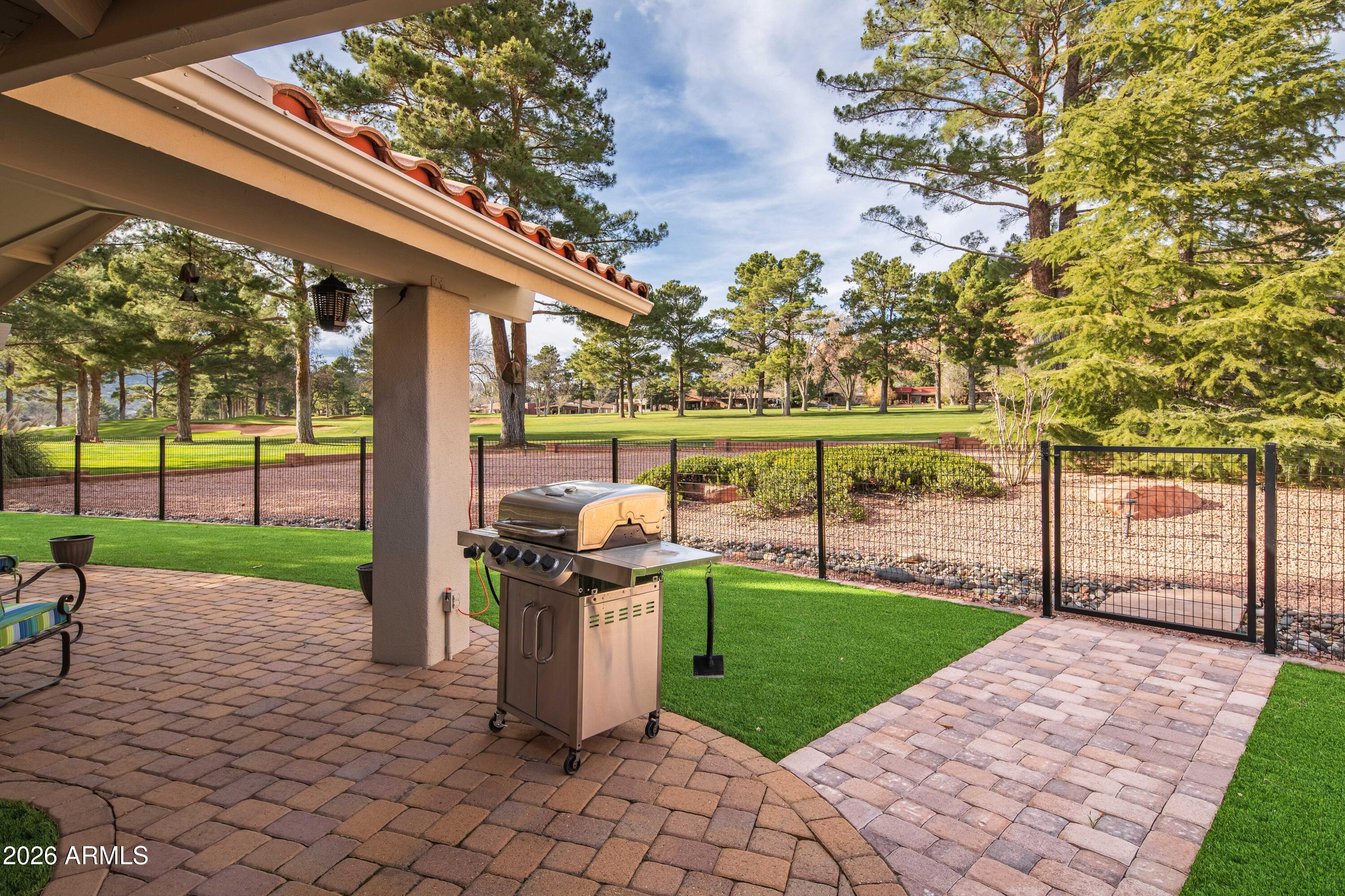 95 N HOUSE ROCK Road