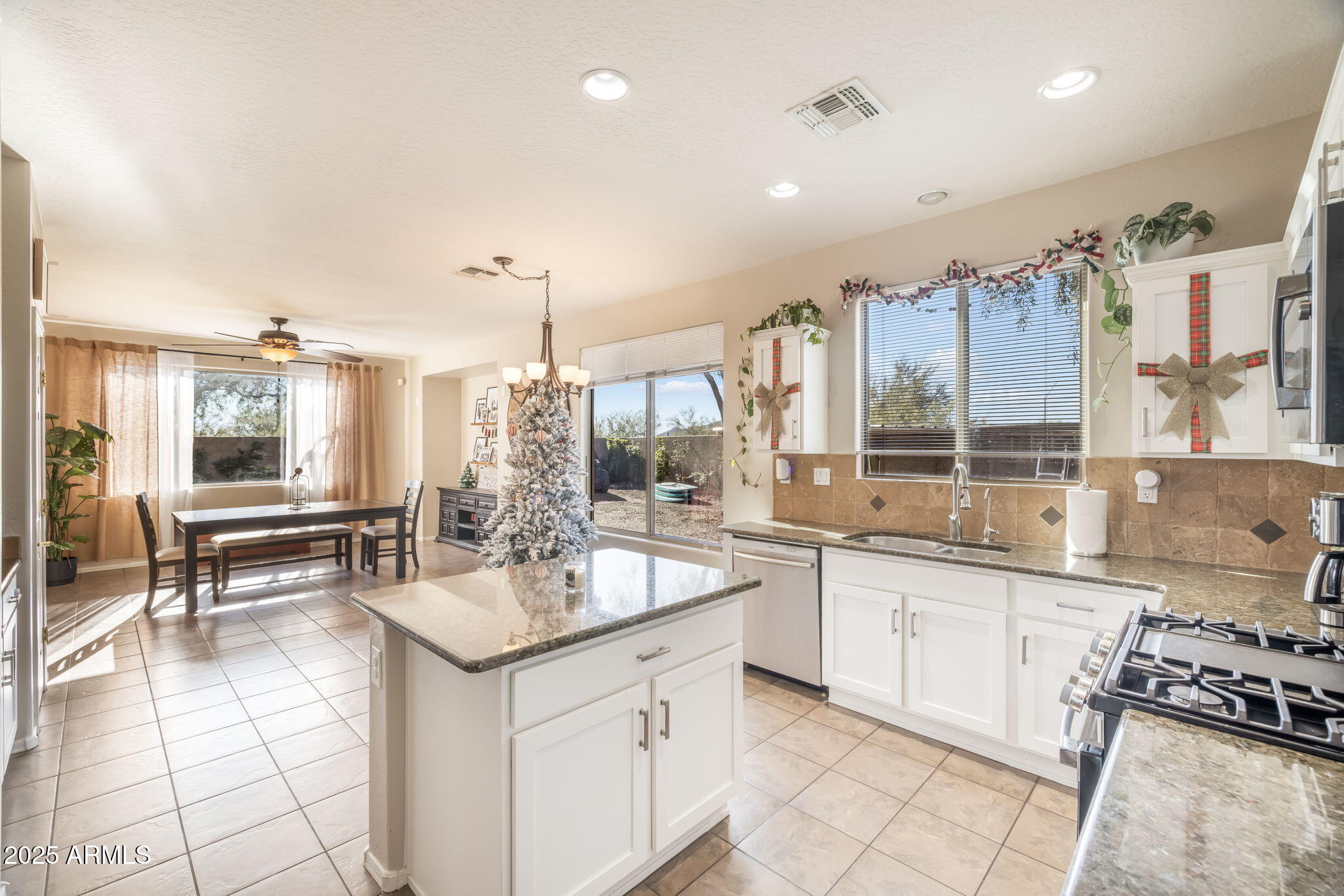 39517 N NOBLE HAWK Court