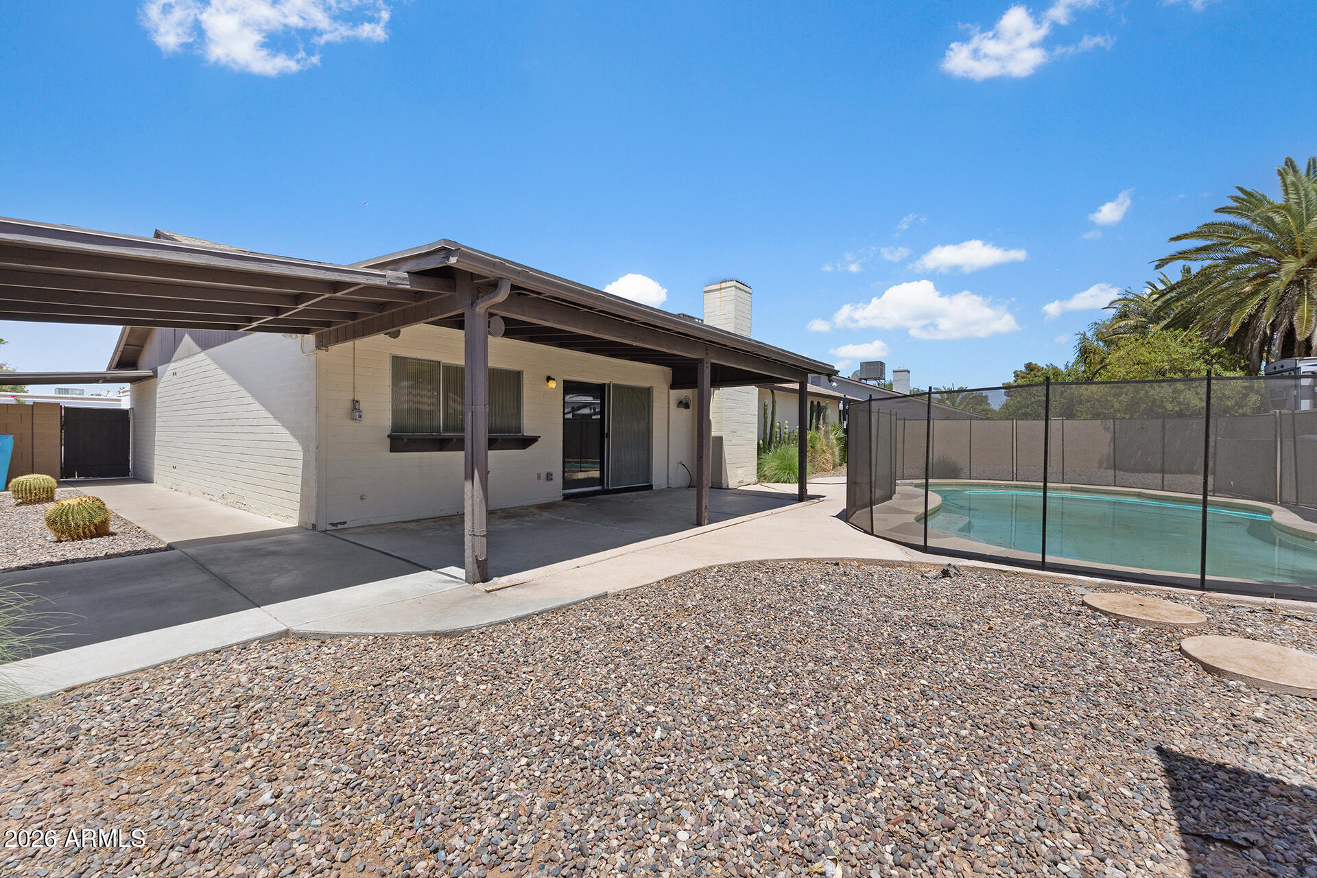 3821 W MURIEL Drive
