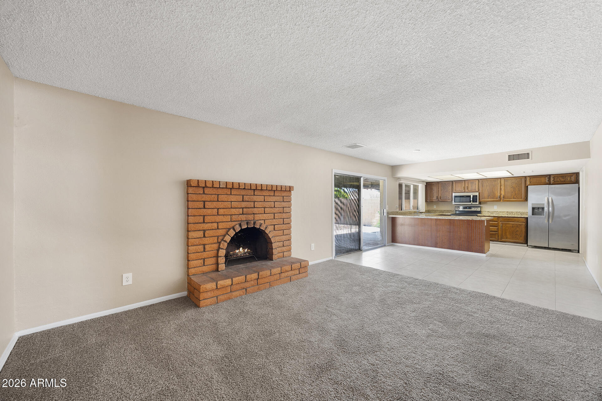 3821 W MURIEL Drive