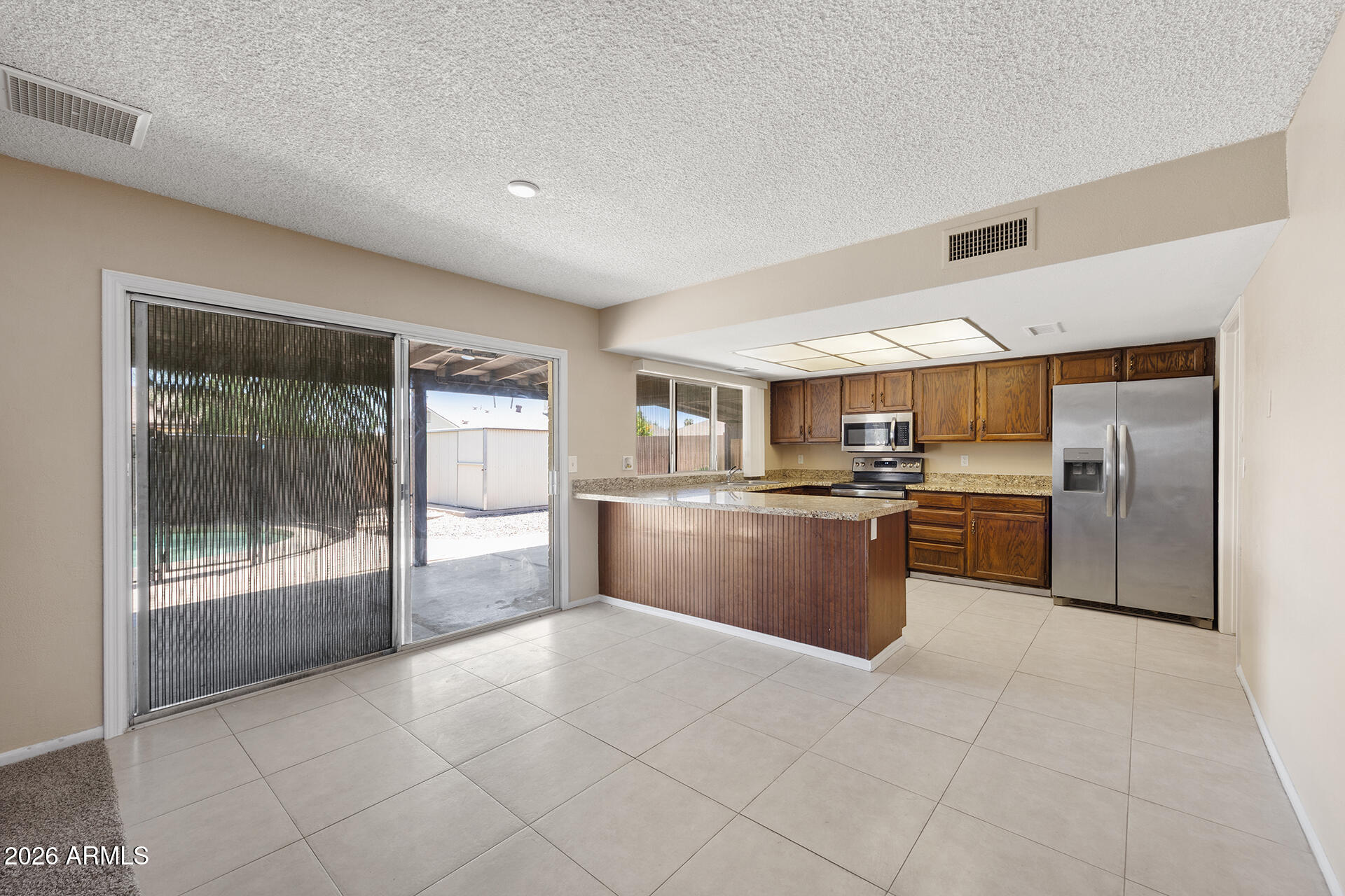 3821 W MURIEL Drive