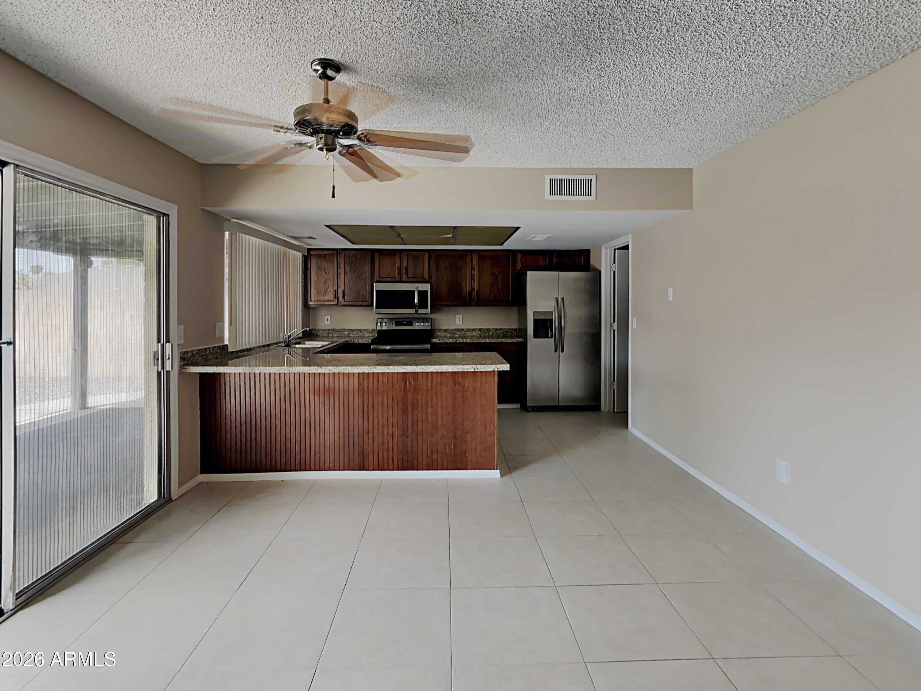 3821 W MURIEL Drive