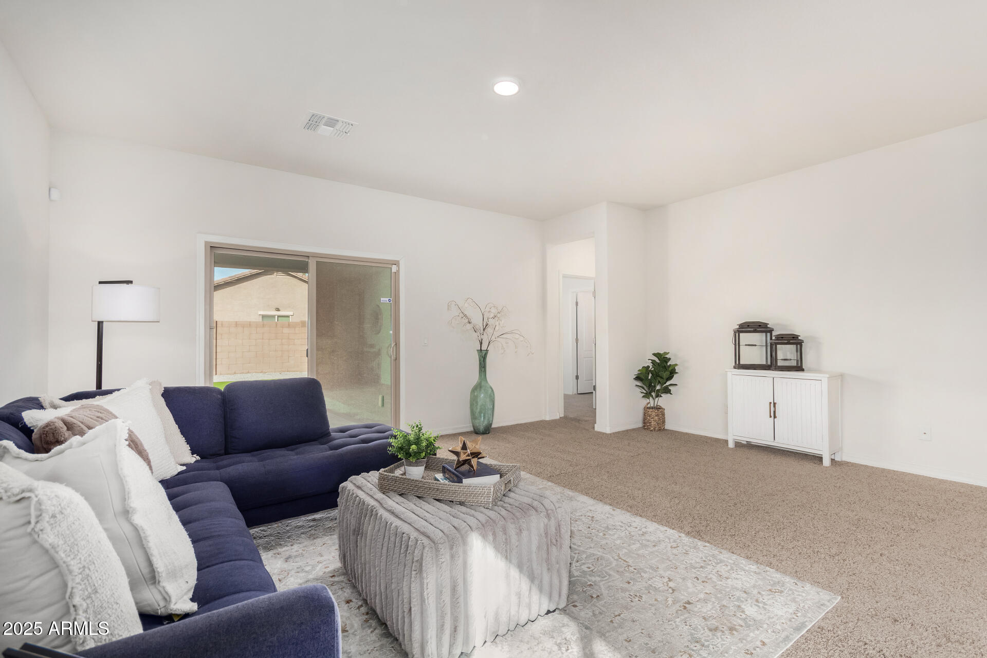 25424 W CARSON Drive