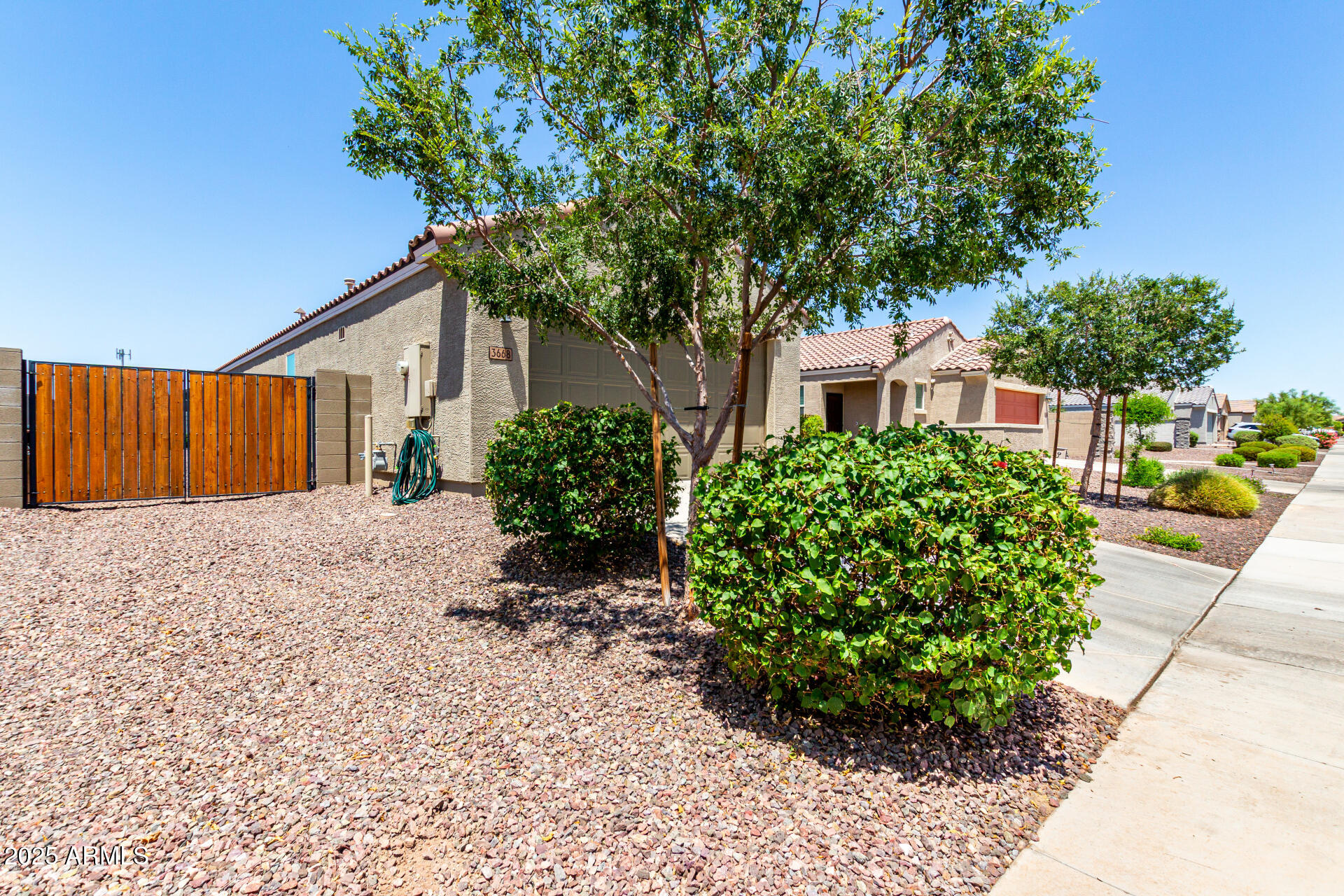3668 E HENSON Street