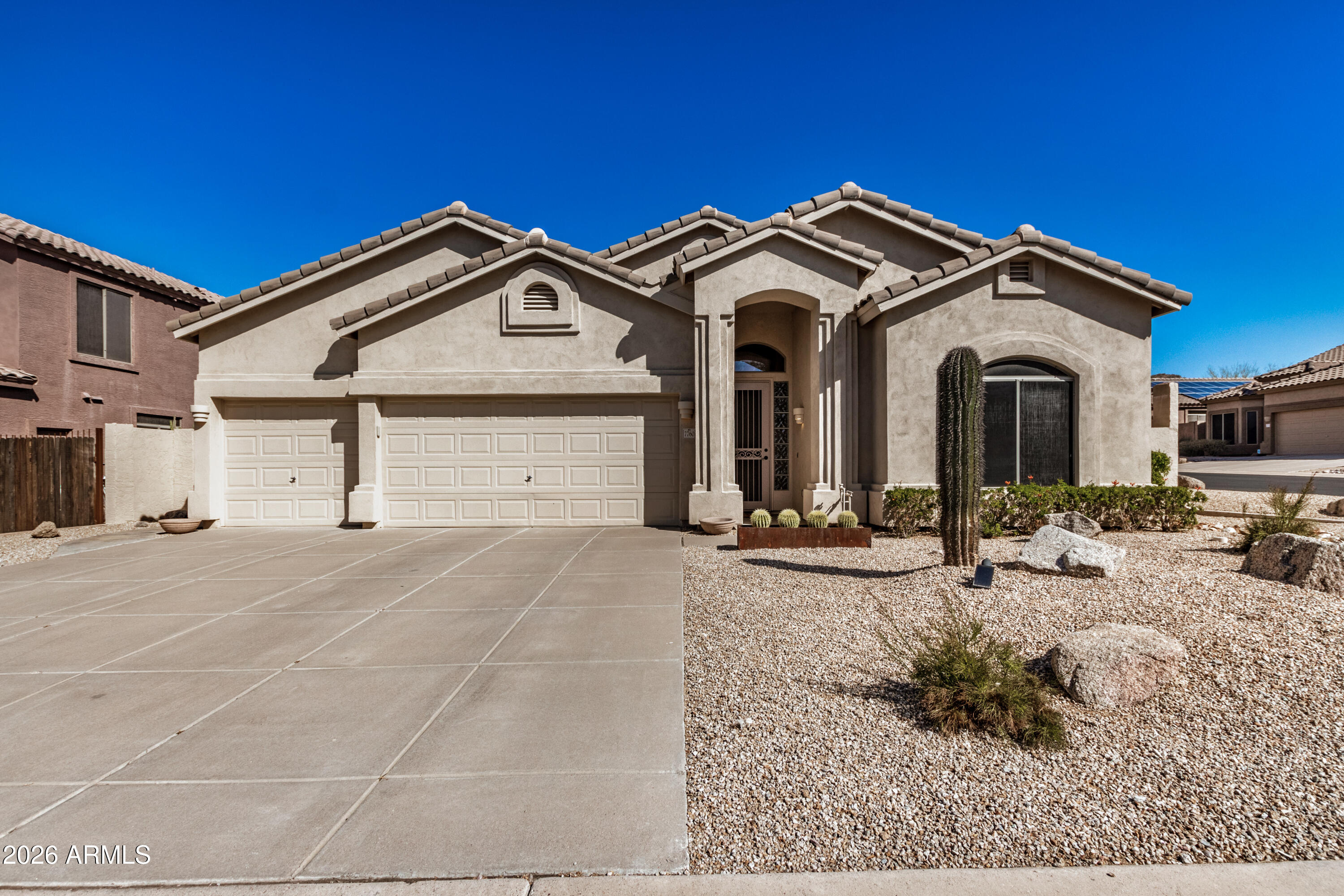 7760 E WESTERN HILLS Street