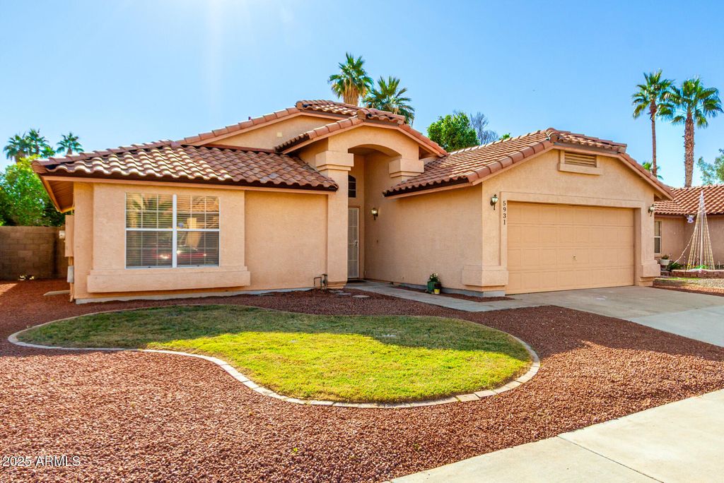Photo of 5931 W Venus Way, Chandler, AZ 85226 (MLS # 6958037)
