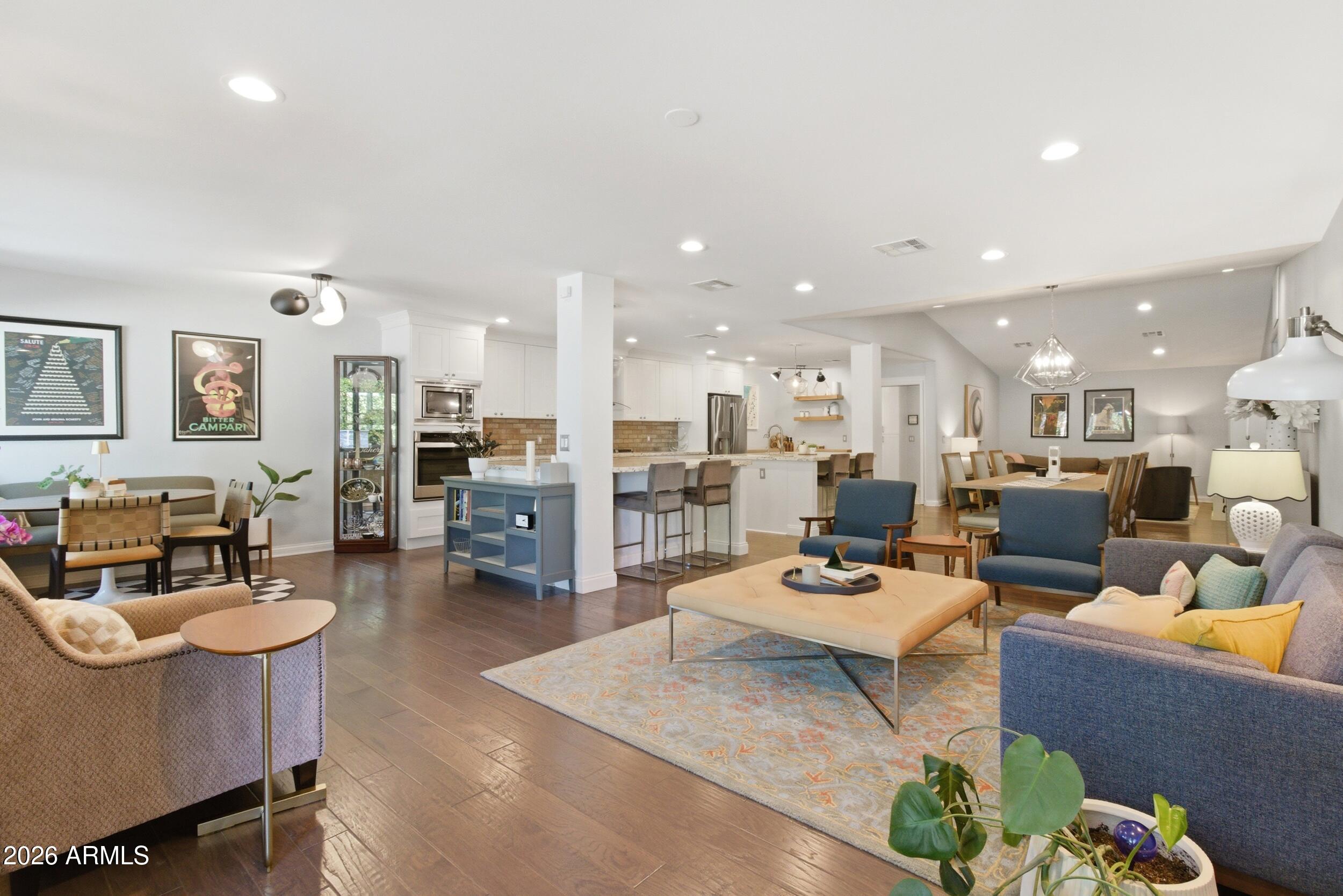 MIDDLETON HOMES - Residential
