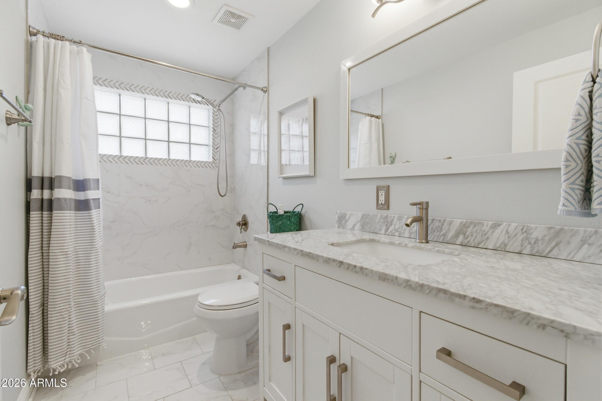 MIDDLETON HOMES - Residential