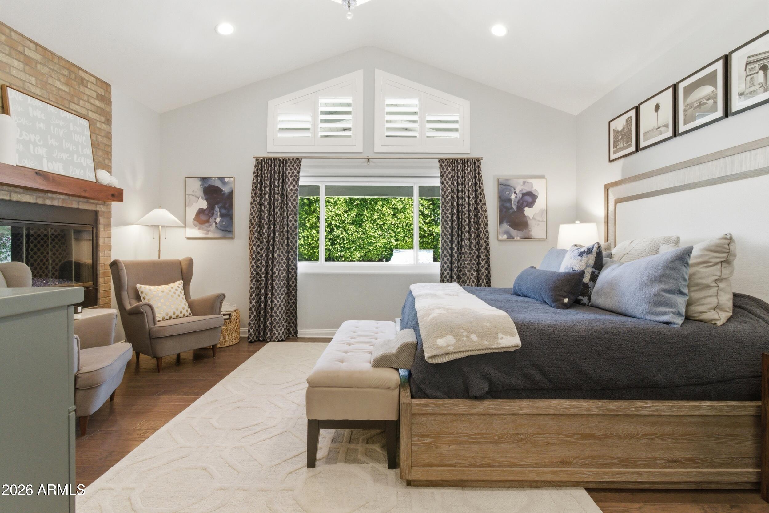 MIDDLETON HOMES - Residential