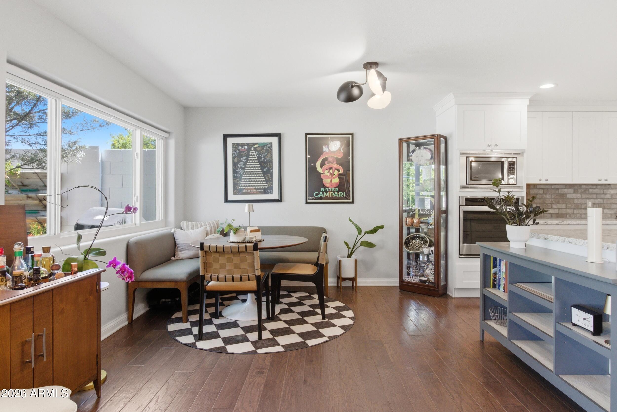 MIDDLETON HOMES - Residential
