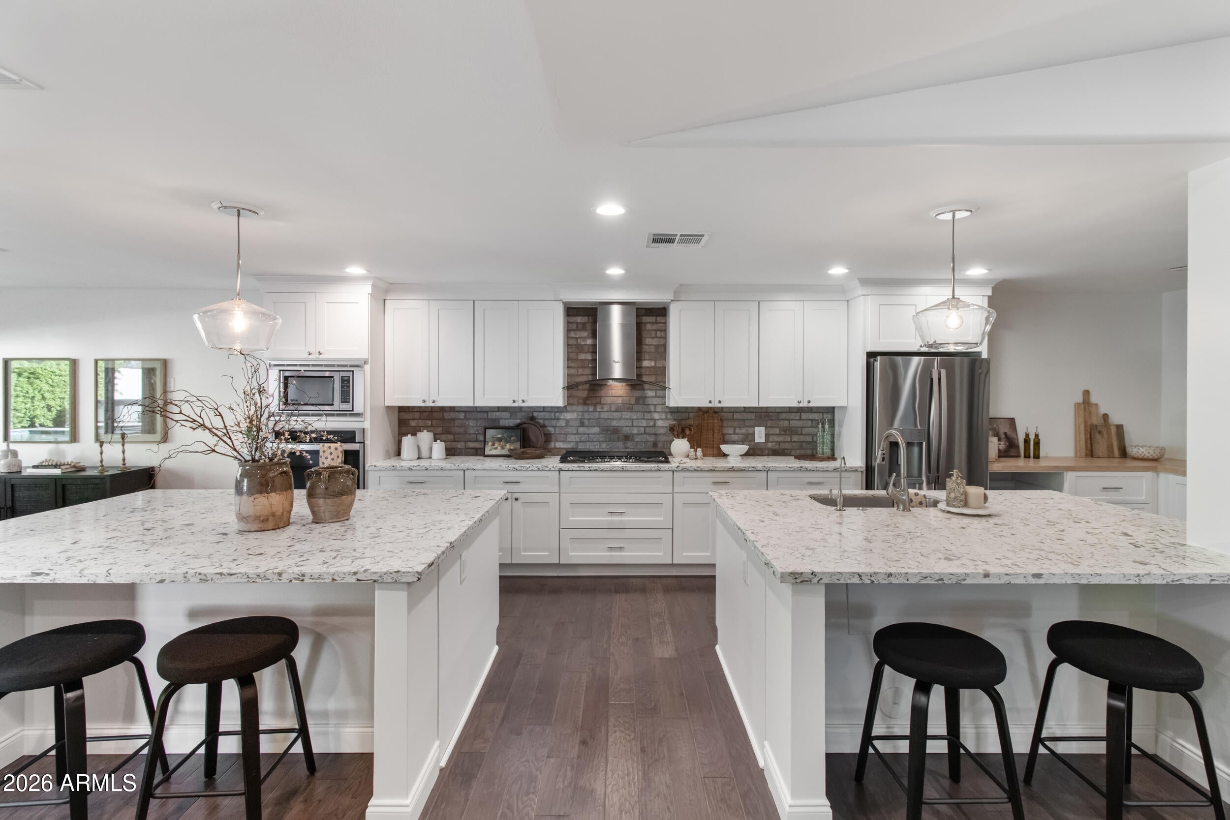 2945 N 47TH Place