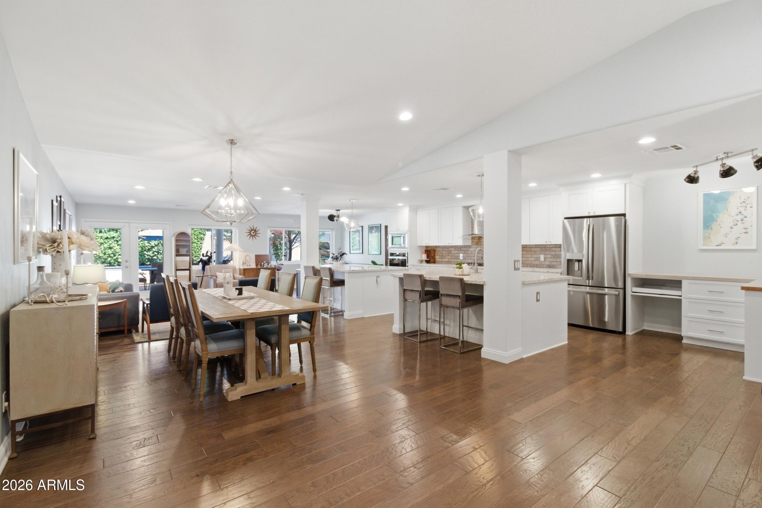 MIDDLETON HOMES - Residential
