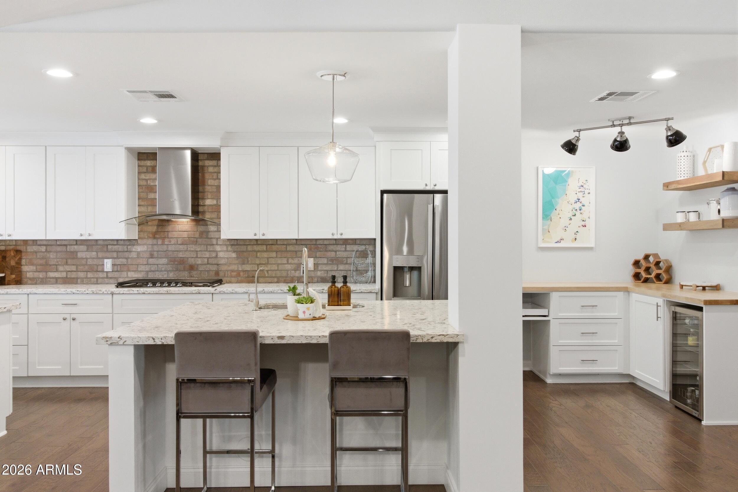 MIDDLETON HOMES - Residential