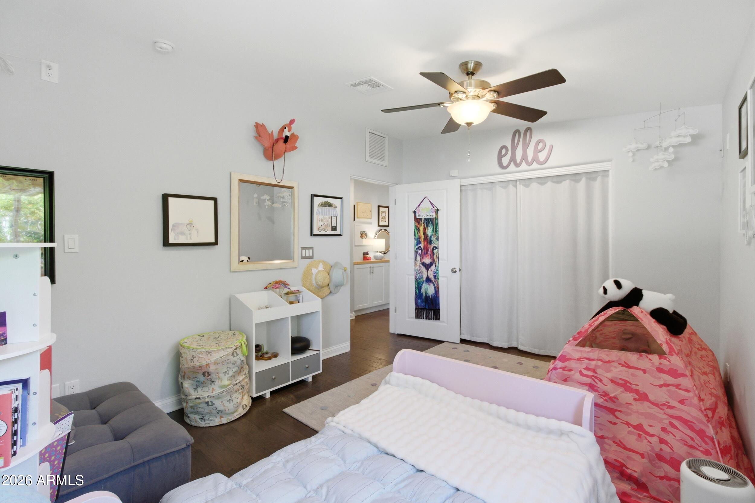 MIDDLETON HOMES - Residential