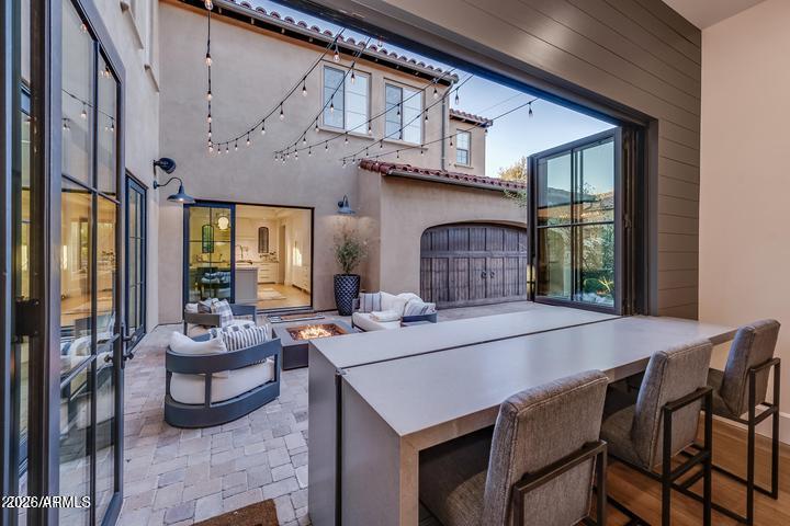 8280 E TAILFEATHER Drive