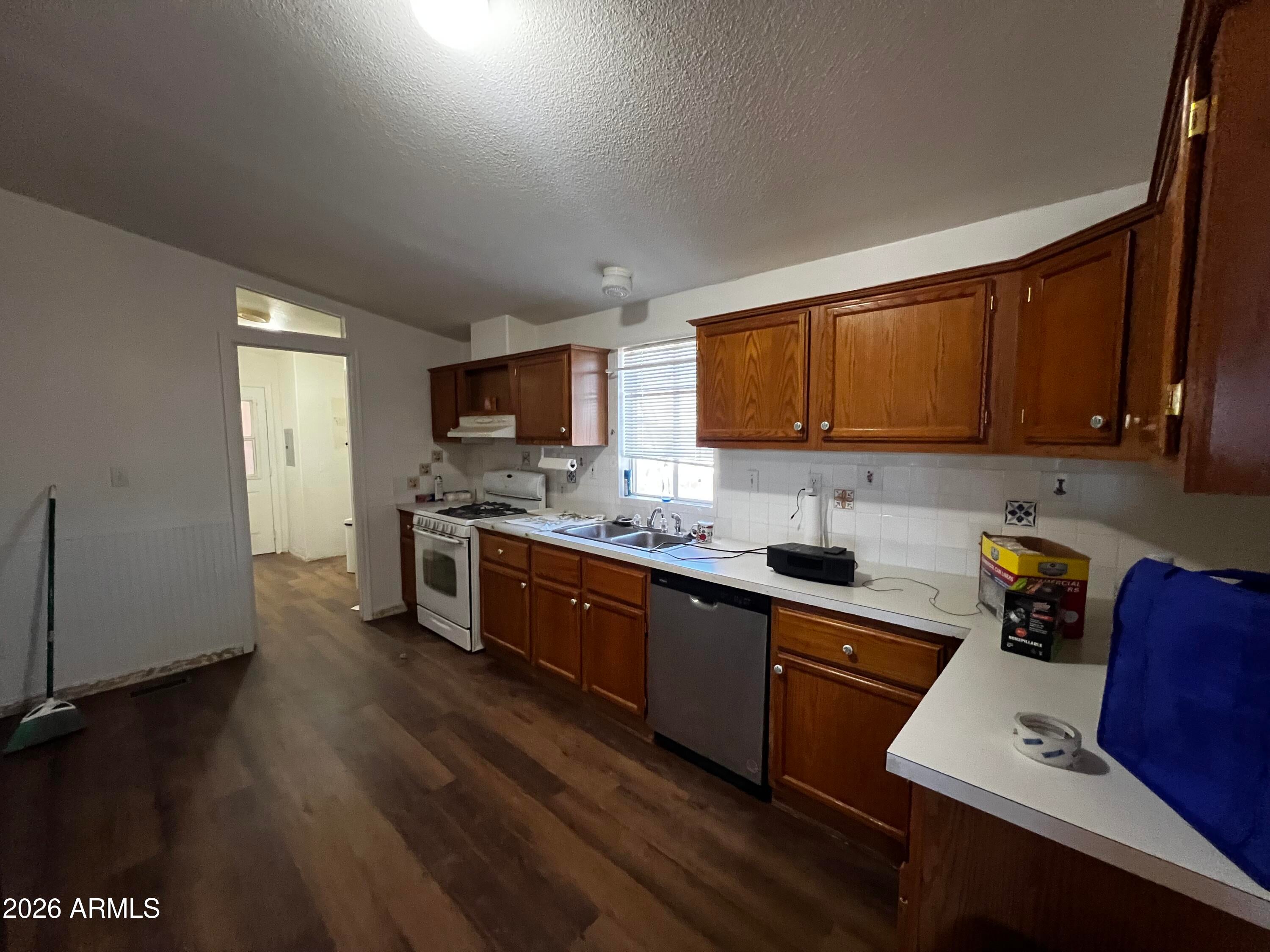 213 GOMPERS Circle