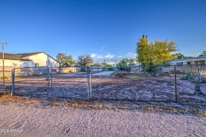 Photo 1 of 4 — 951 N WARNER Drive NA, Apache Junction, AZ 85120