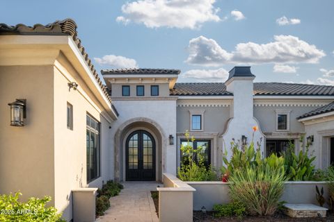 1011 E KINGBIRD Place Chandler AZ 85286