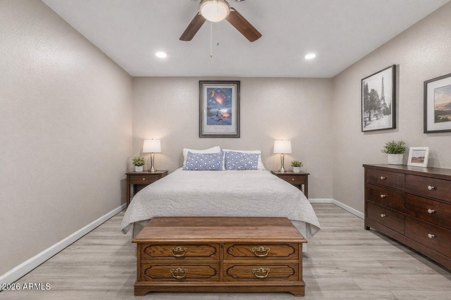 SIESTA VALLEY ESTATES - Residential