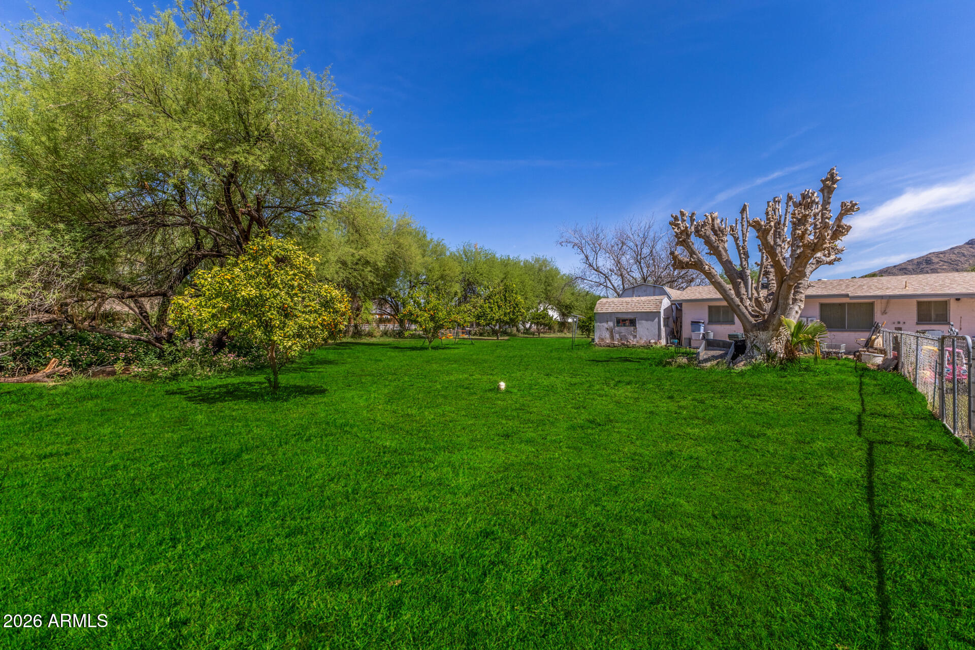SIESTA VALLEY ESTATES - Residential