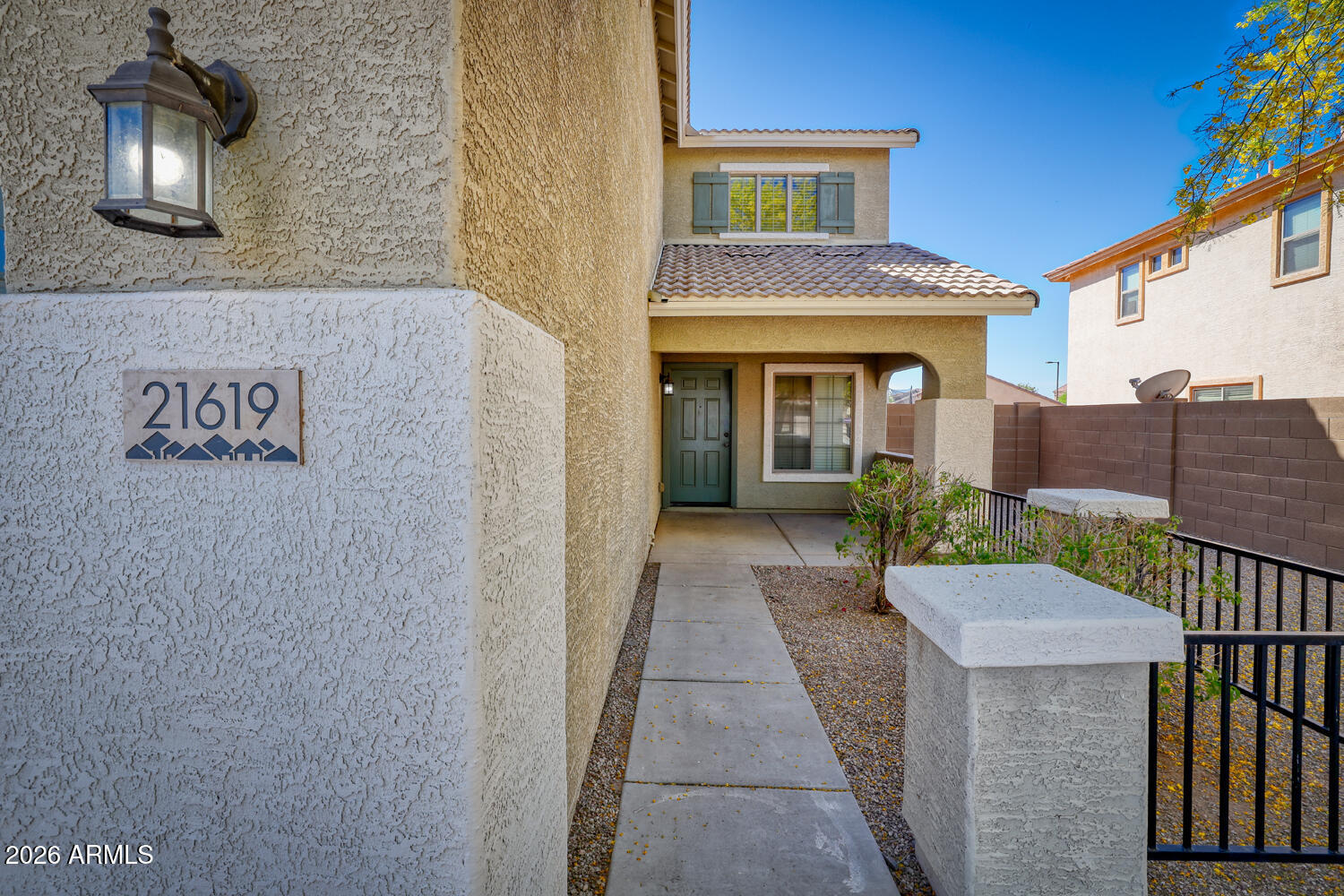 21619 W DURANGO Street