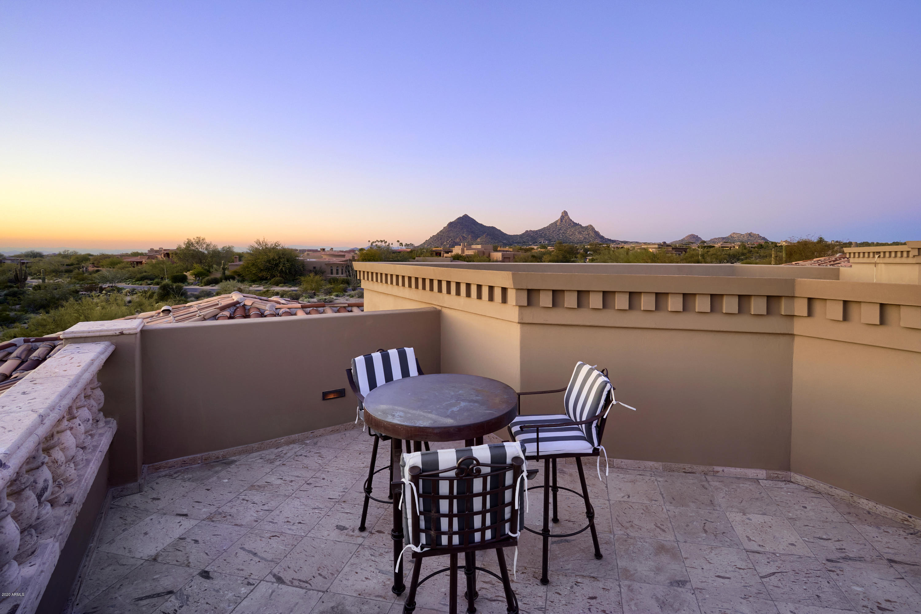 LADERA VISTA - Residential