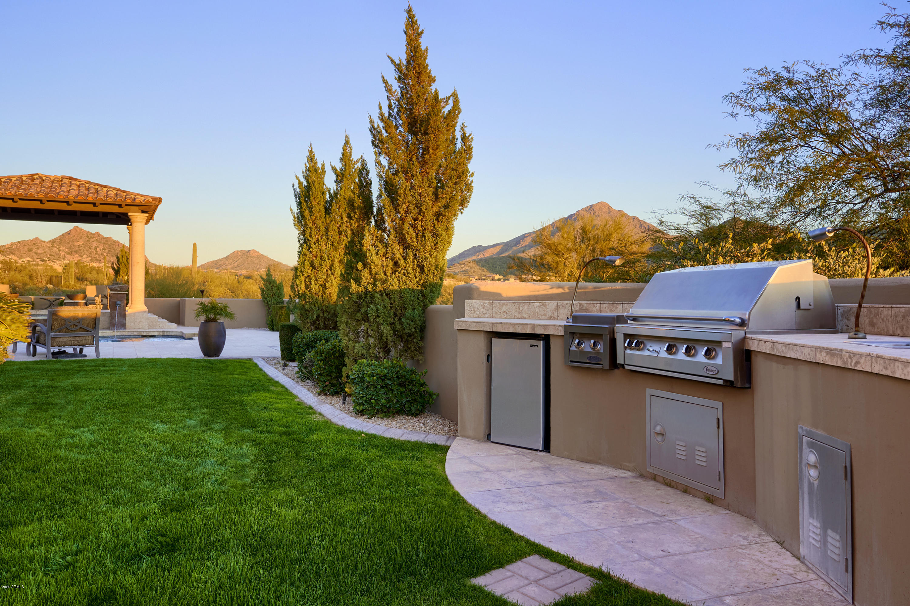 LADERA VISTA - Residential