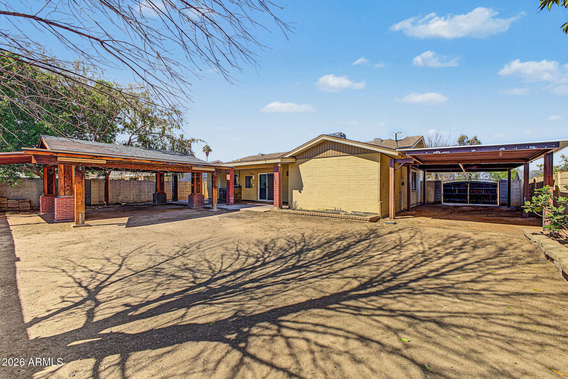 1203 W ALAMO Drive