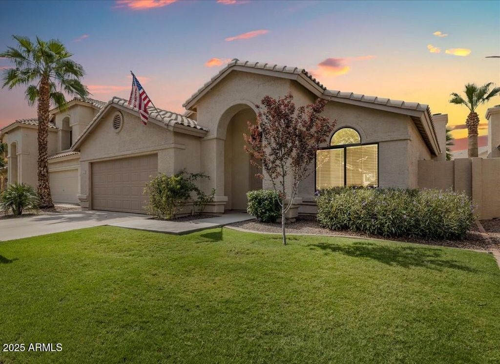 Photo of 2223 W Myrtle Drive, Chandler, AZ 85248 (MLS # 6915548)