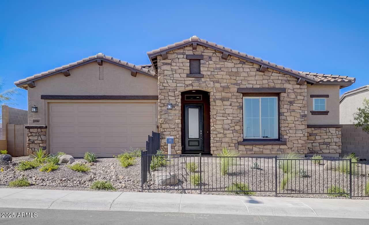 20044 W EL NIDO Lane