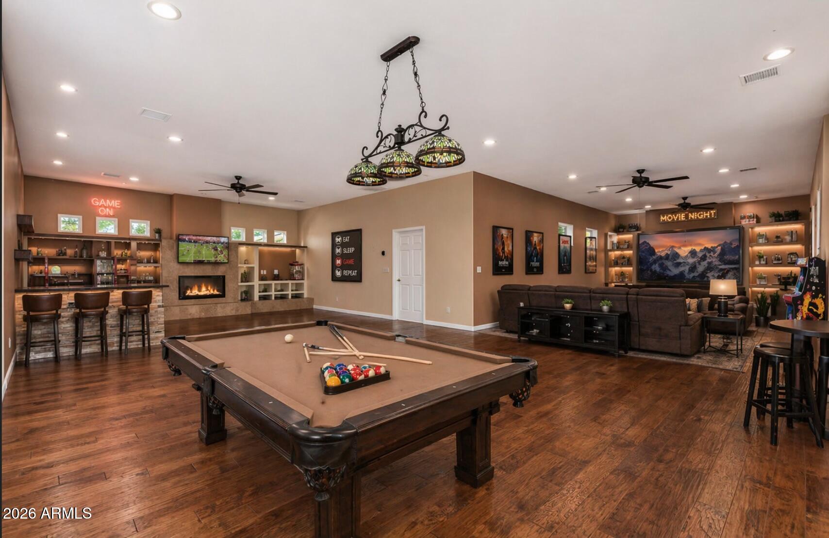 PLEASANT VIEW ESTATES - Residential