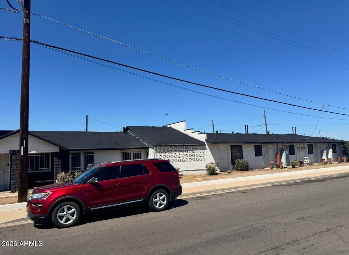 1144 E YUMA Street E 1-14