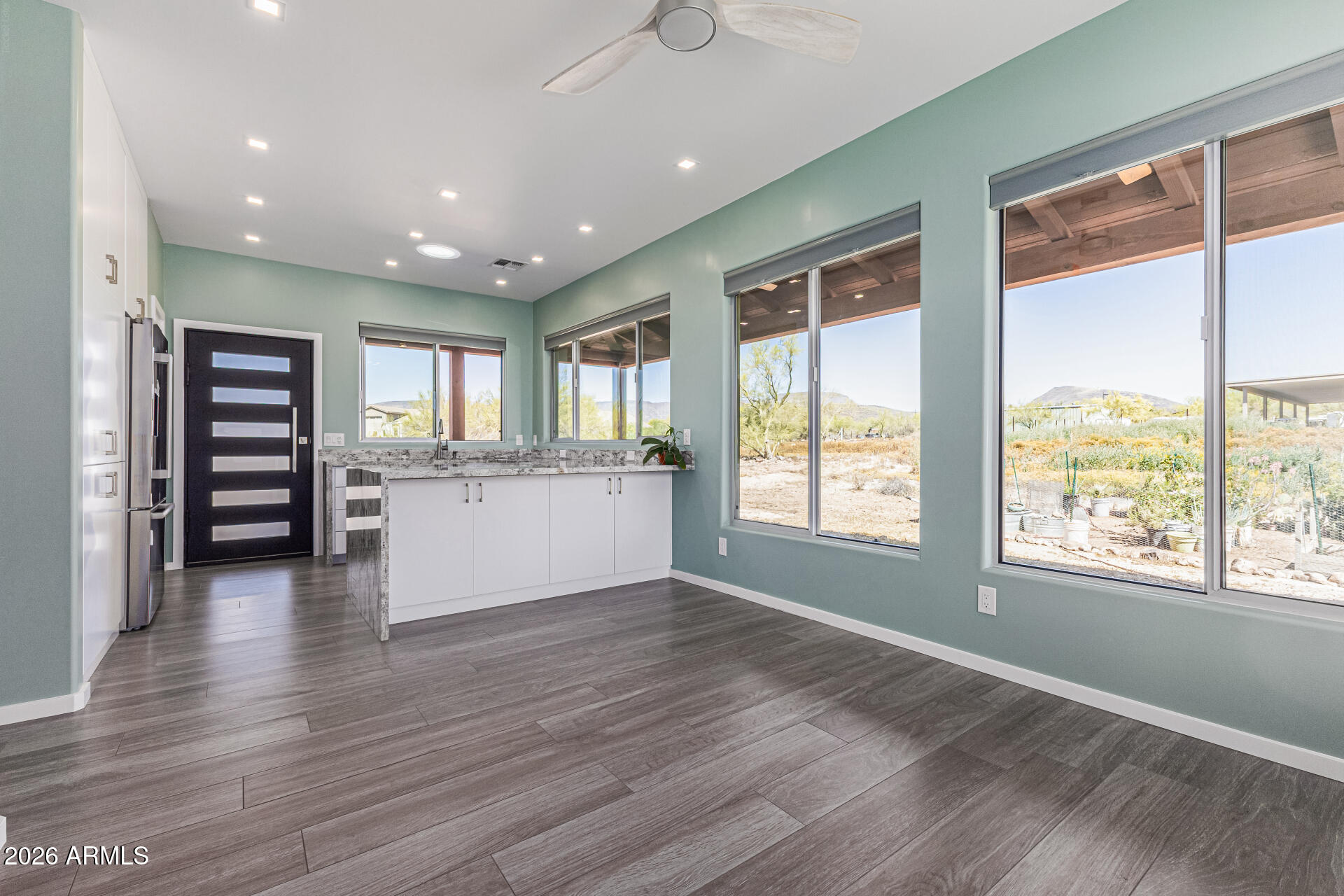 1612 E MAGELLAN Drive