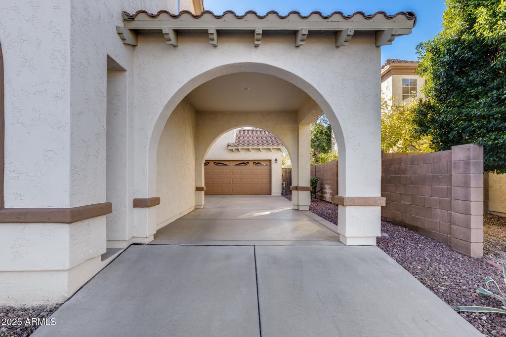 Photo of 2085 E Hulet Place, Chandler, AZ 85225 (MLS # 6956895)