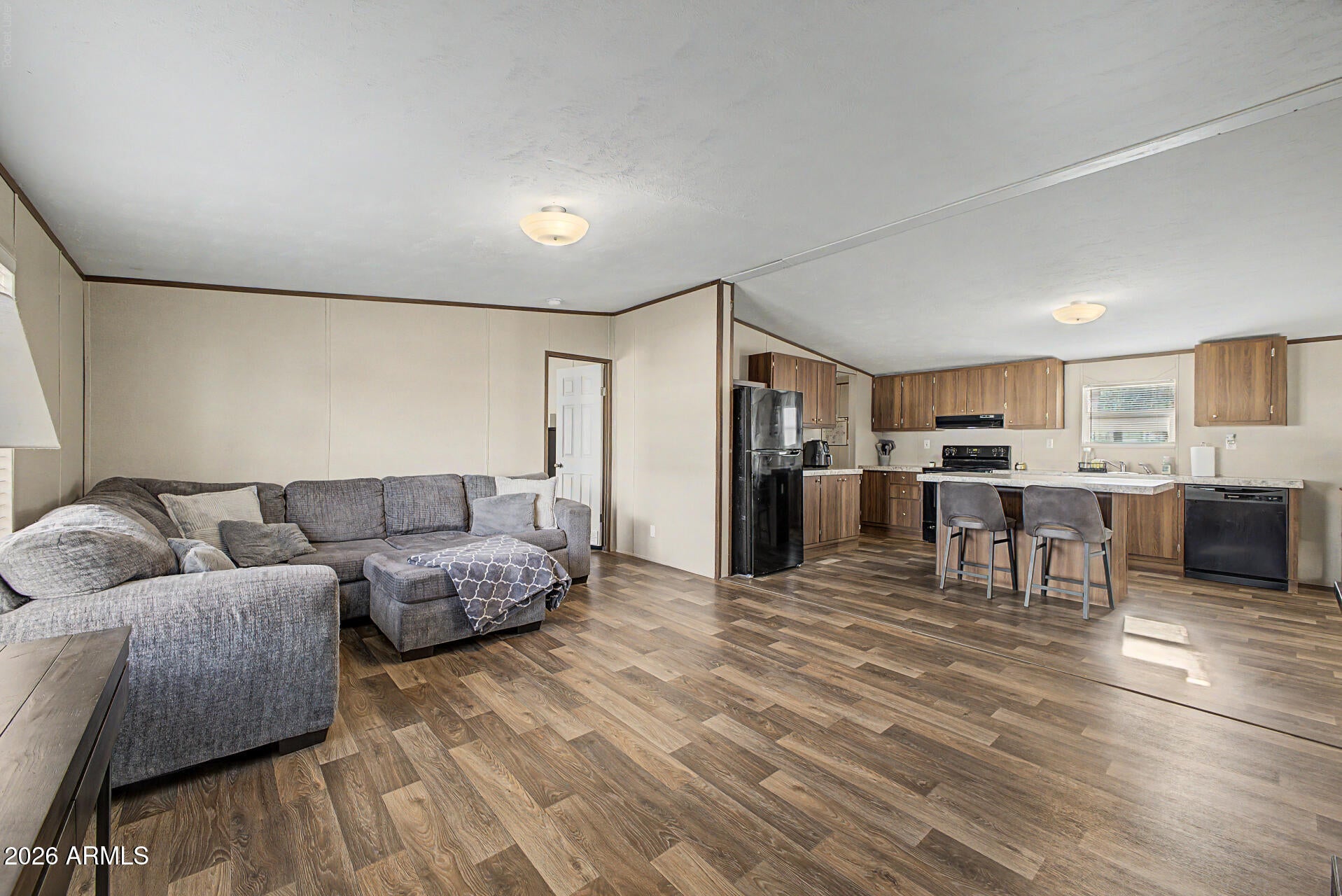 22425 W PLEASANT Lane