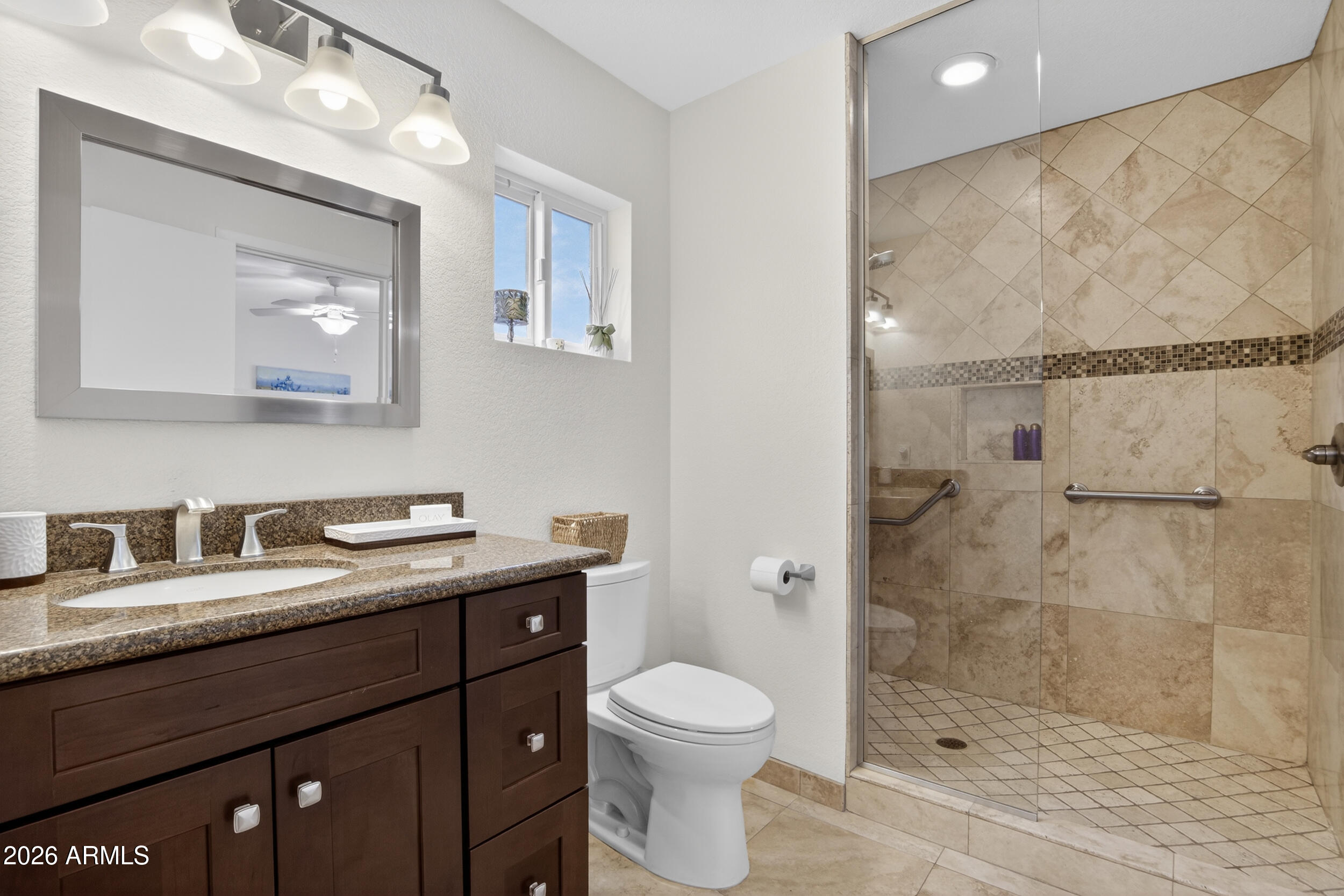 1128 E Rowlands Lane B