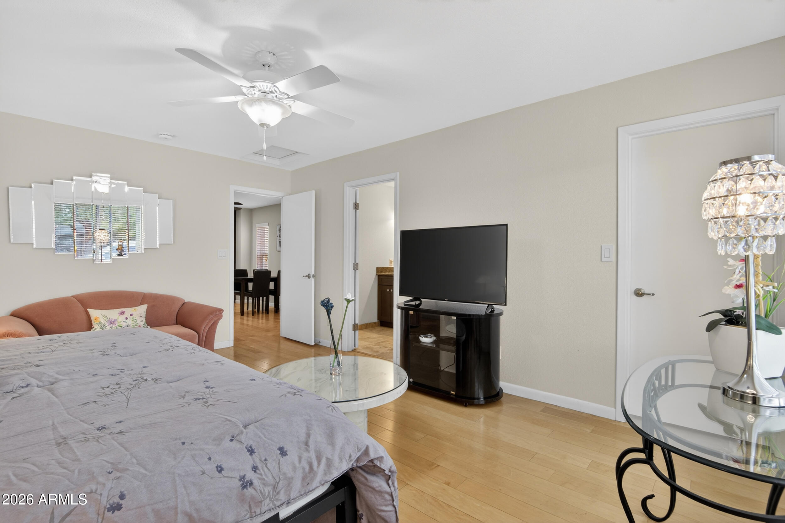 1128 E Rowlands Lane B