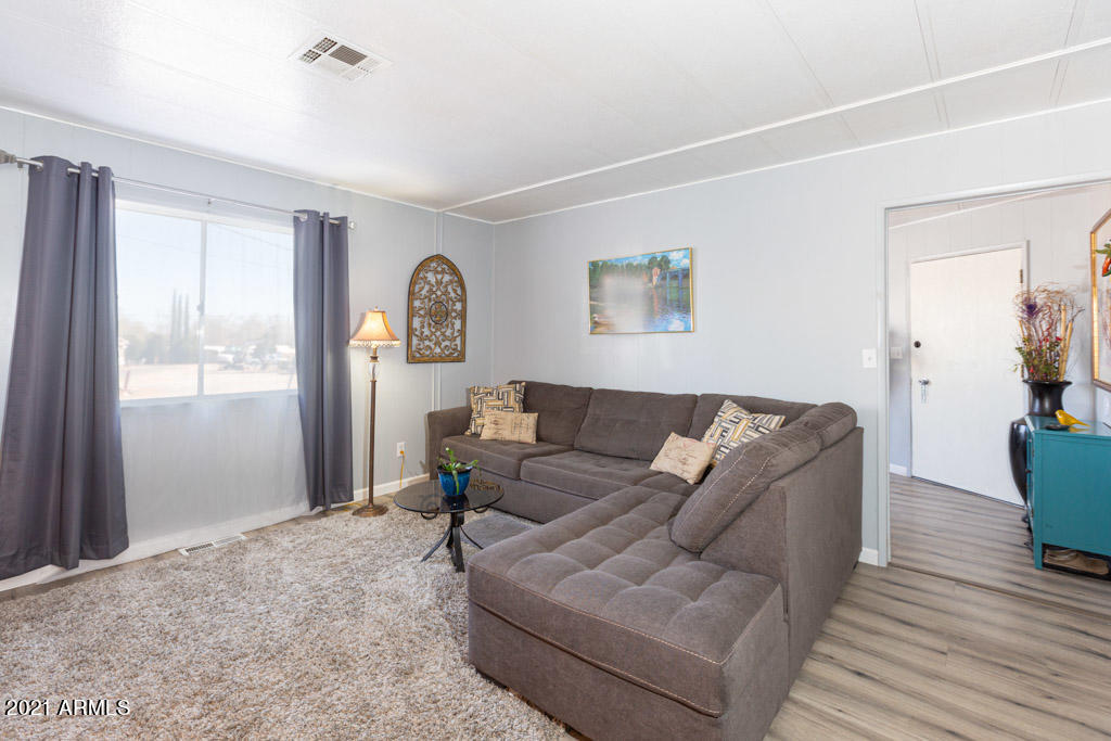 Thunderbird Mobile Home Park - Residential