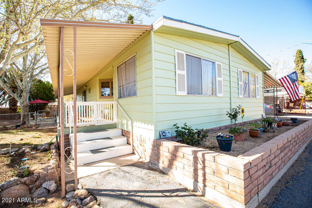 Thunderbird Mobile Home Park - Residential