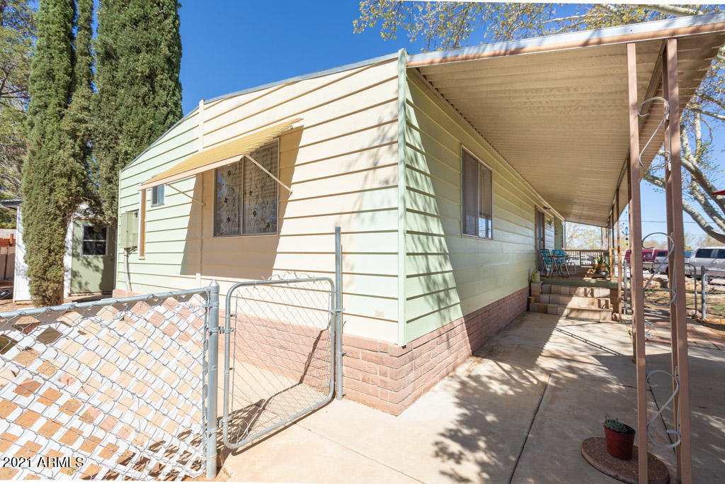 Thunderbird Mobile Home Park - Residential