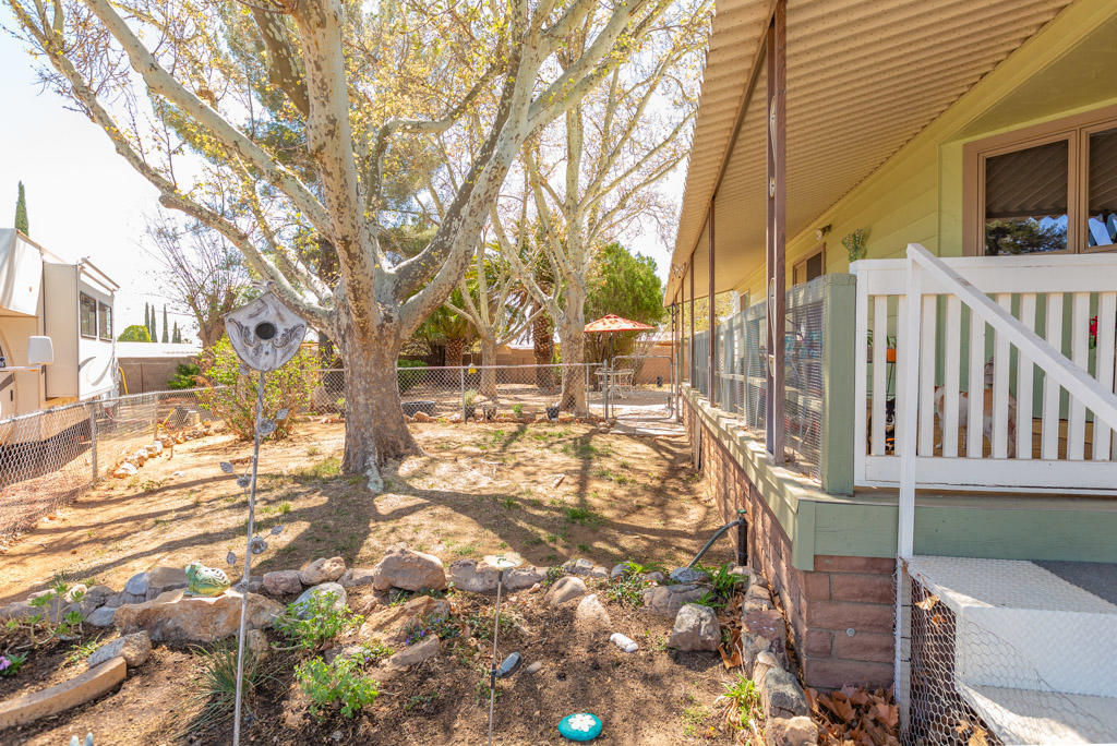 Thunderbird Mobile Home Park - Residential