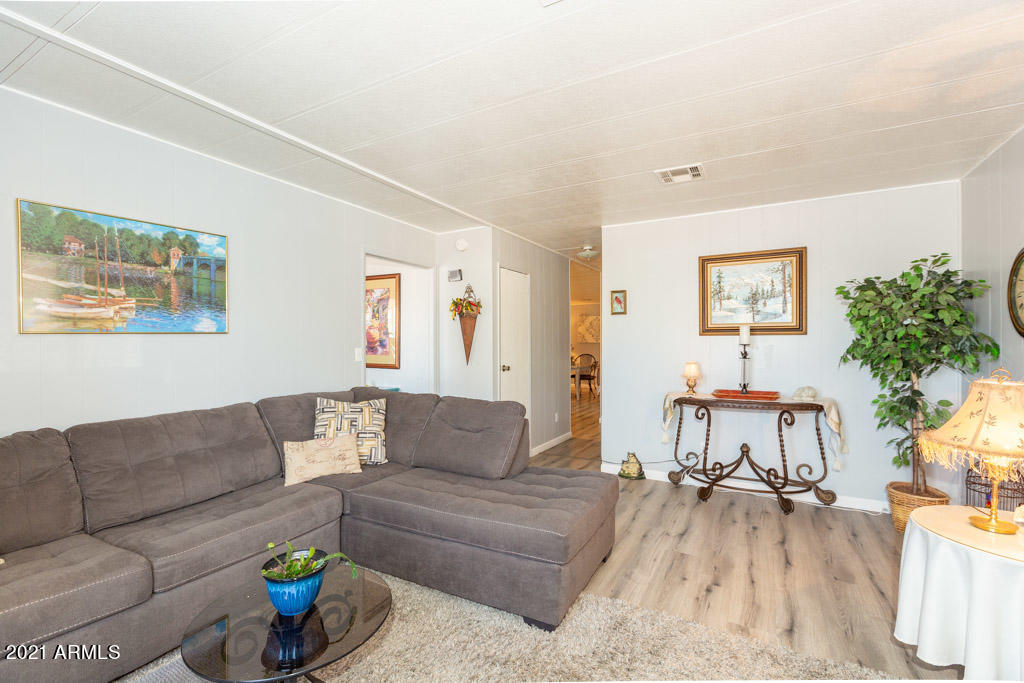 Thunderbird Mobile Home Park - Residential