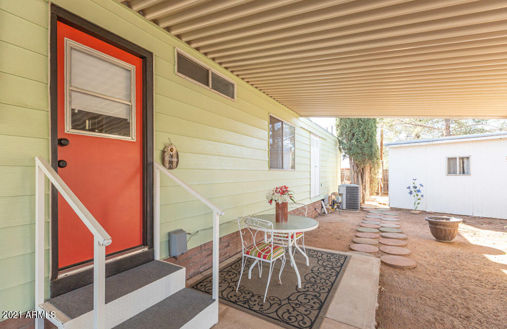 Thunderbird Mobile Home Park - Residential