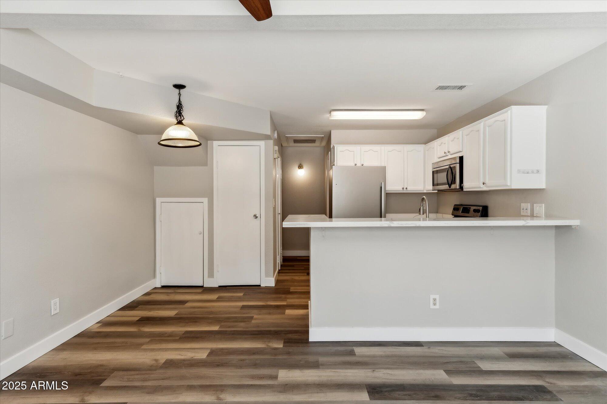 510 N ALMA SCHOOL Road 103