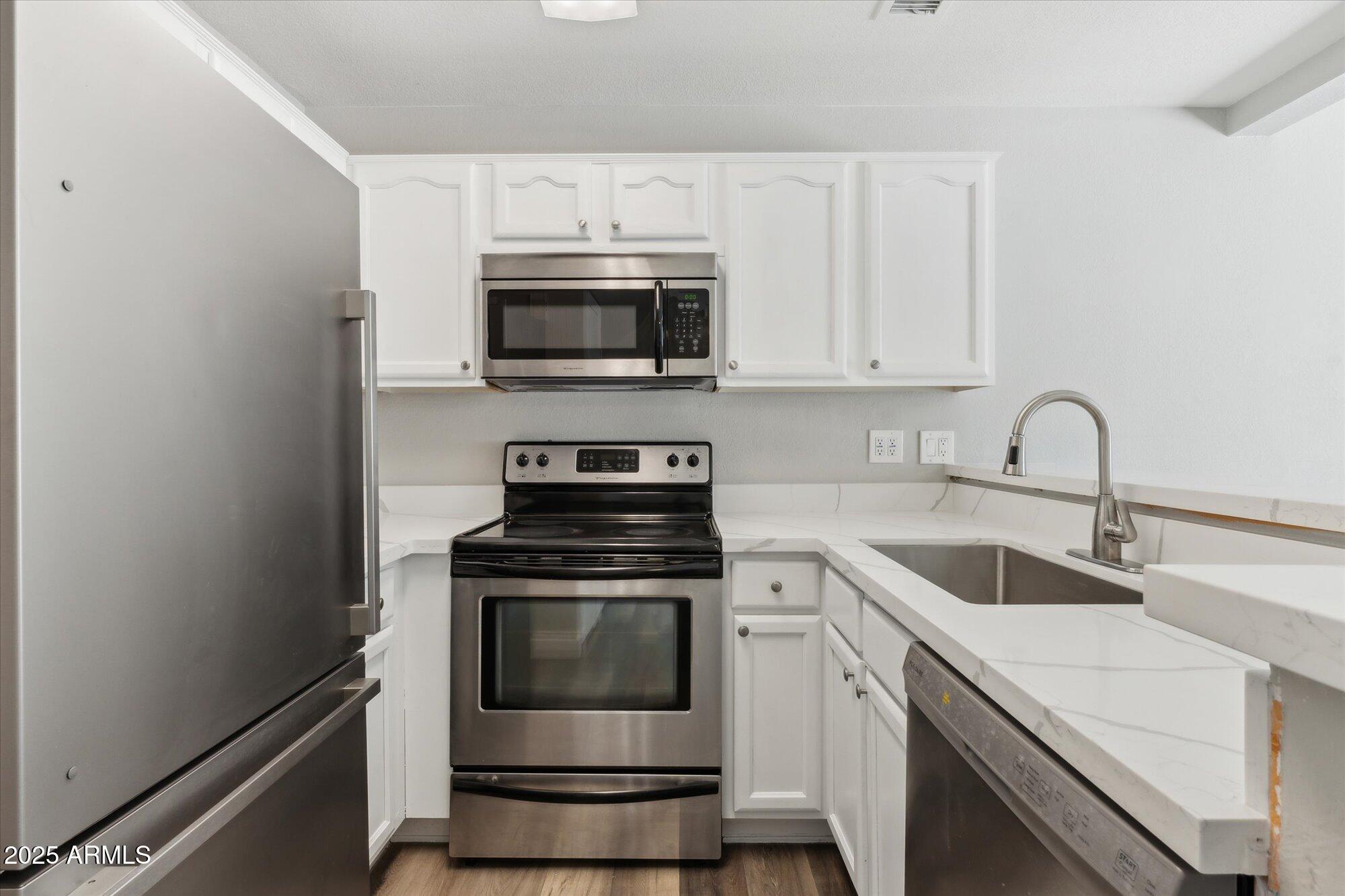 510 N ALMA SCHOOL Road 103