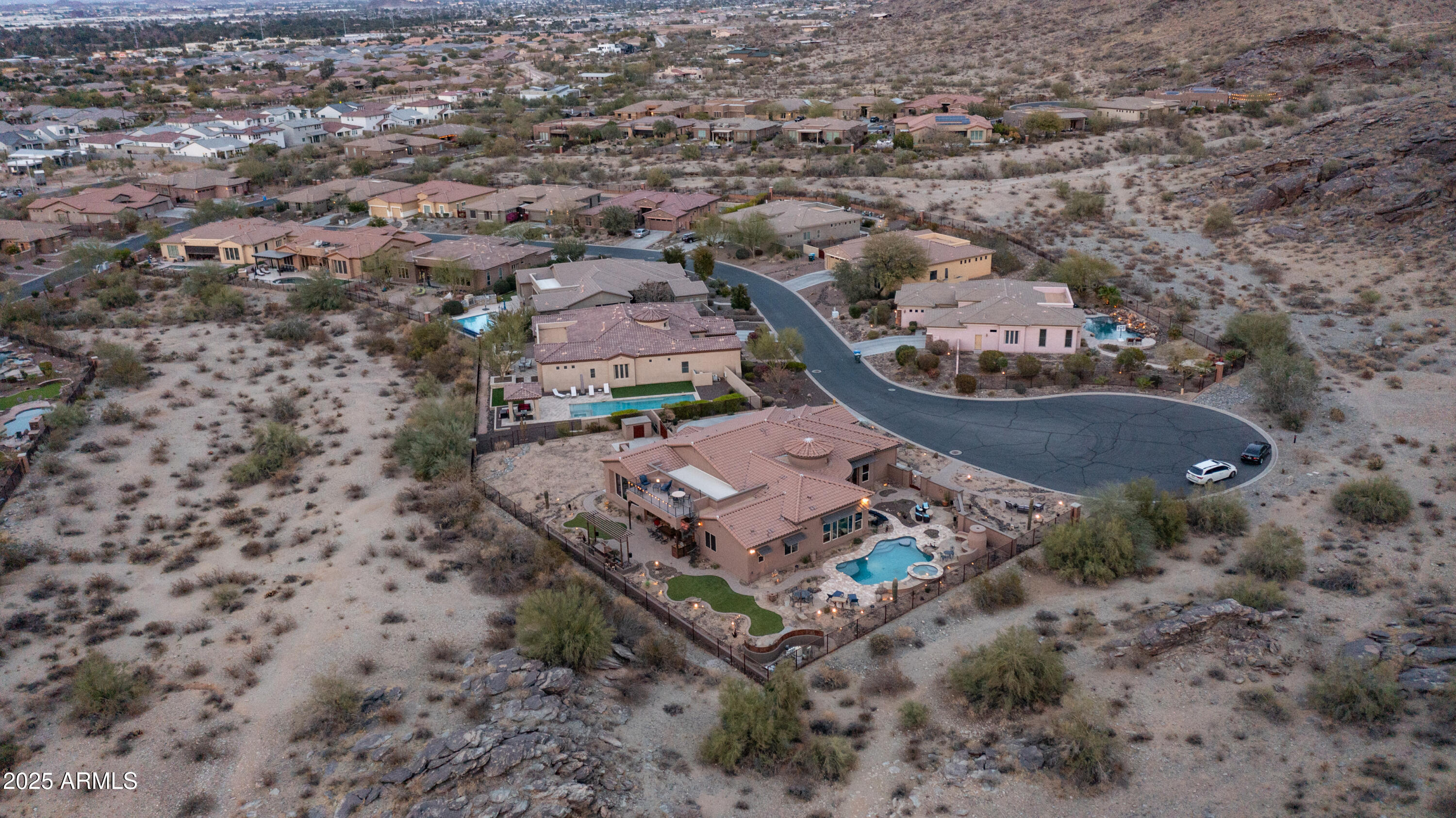 8612 S 30 th Way