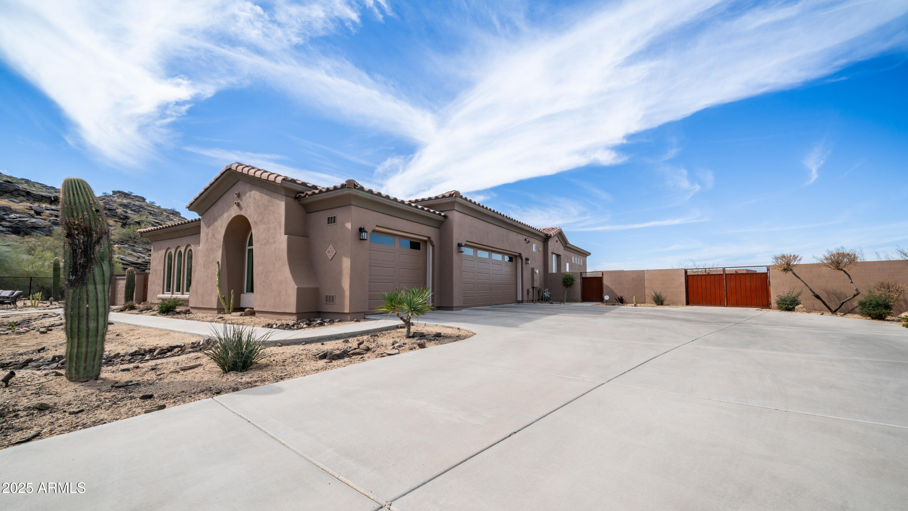8612 S 30 th Way