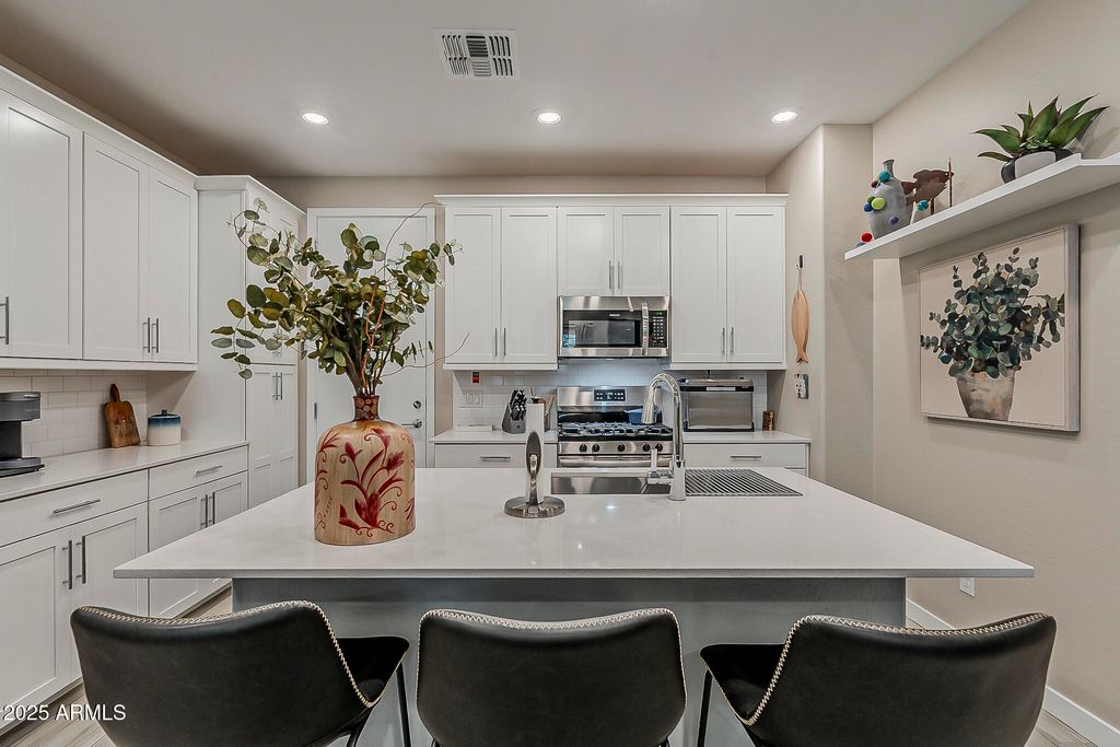 Photo of 4077 S Sabrina Drive #70, Chandler, AZ 85248 (MLS # 6911156)