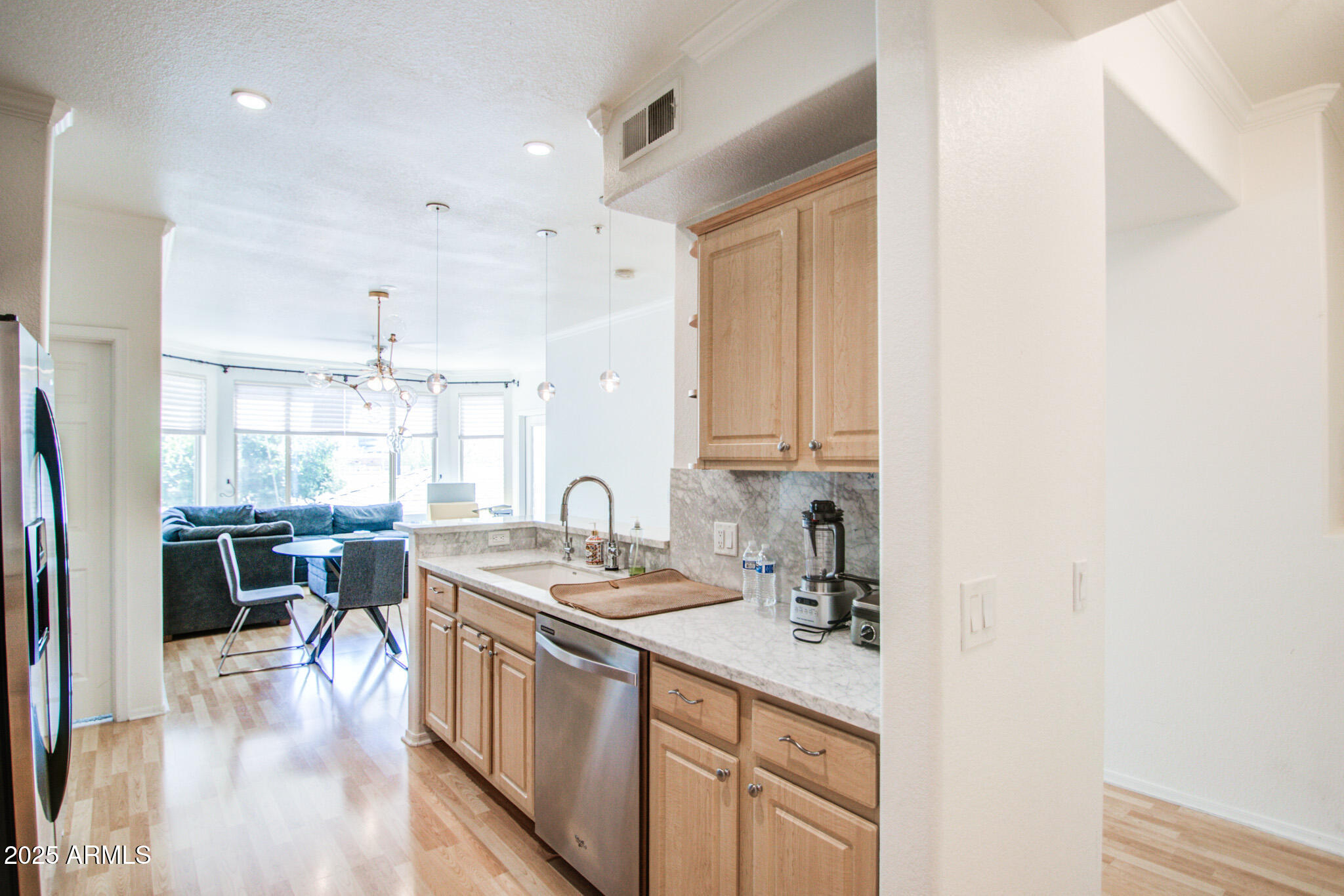 435 W RIO SALADO Parkway 208